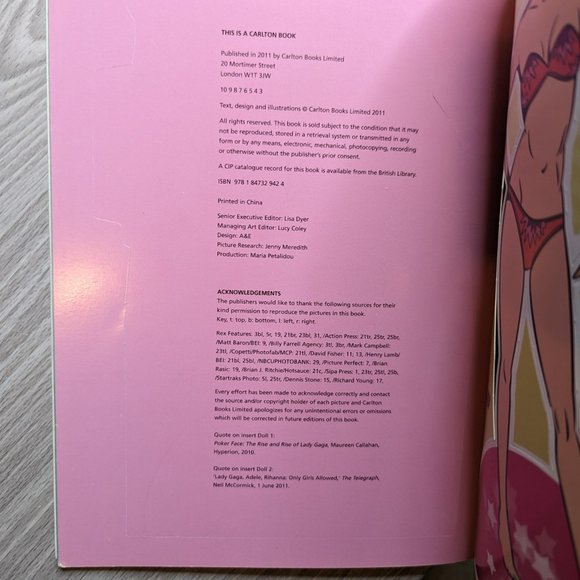 Lady Gaga Paper Doll Book from 2011 - Picture 12 of 13